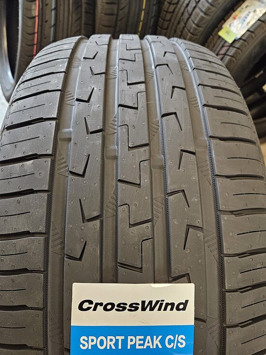 275/40R20 Crosswind Sport peak C/S